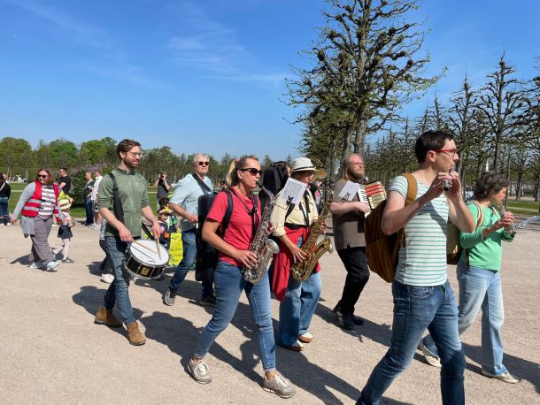 bab64035-864a-49e3-8fb9-4102358c69f9